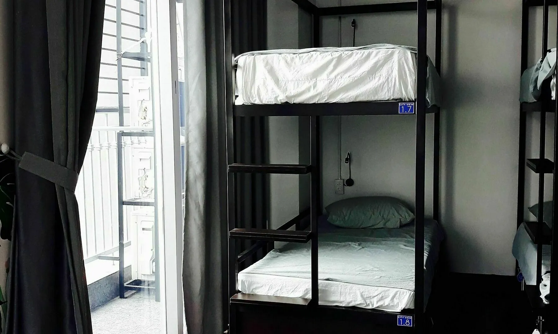Penthouse Hostel & Spa Ho Chi Minh City